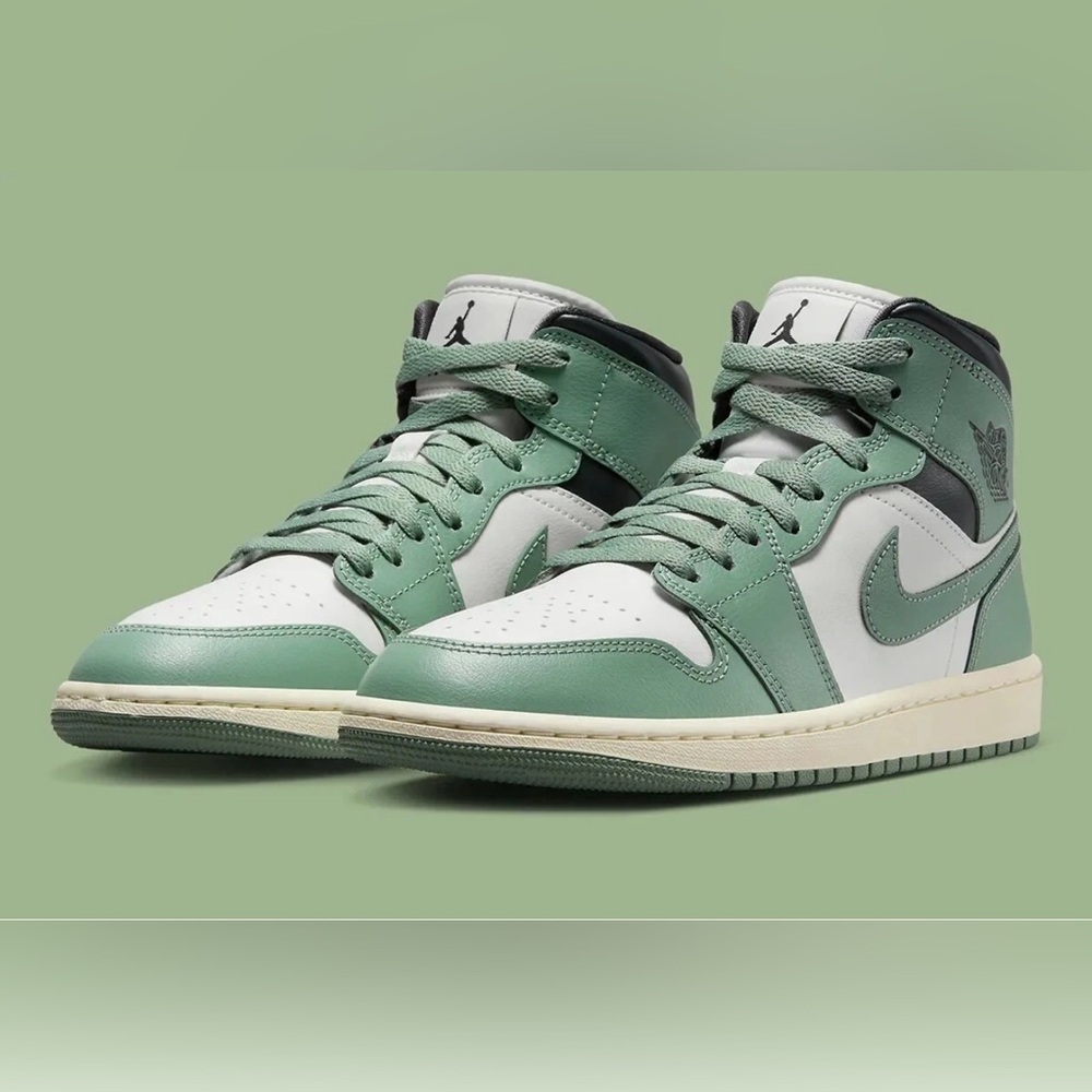 Nike Air Jordan High-Top Sneakers